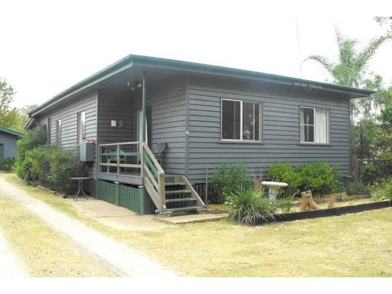 6 Creek Street, Cambooya QLD 4358