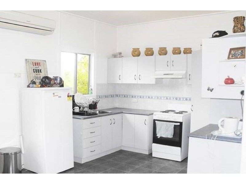 6 Creek Street, Cambooya QLD 4358