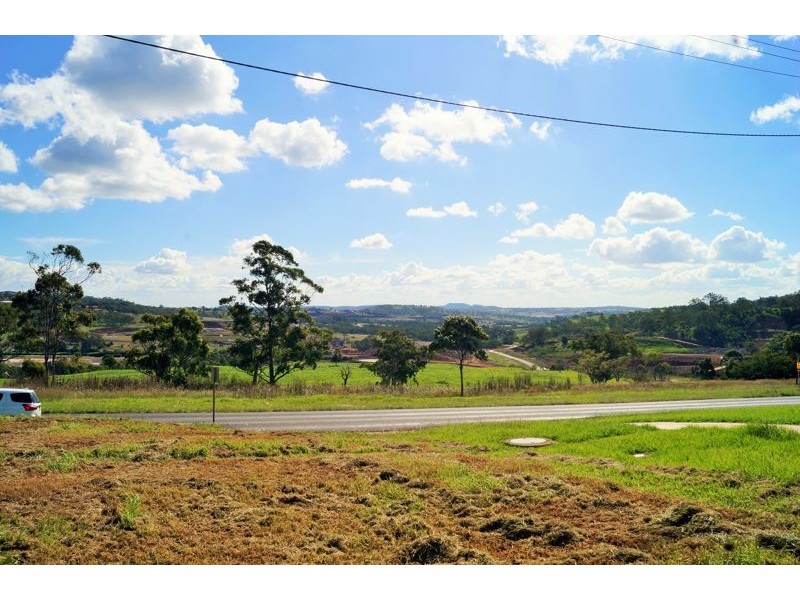 284 Goombungee Road, Harlaxton QLD 4350