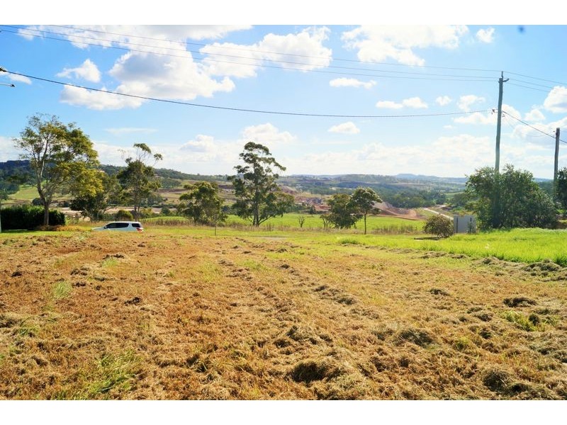 284 Goombungee Road, Harlaxton QLD 4350
