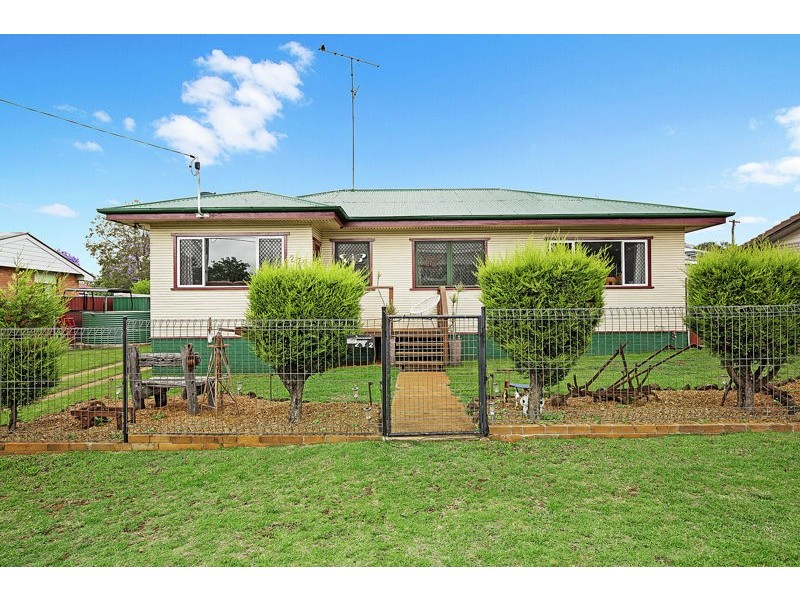 272 Long Street, South Toowoomba QLD 4350