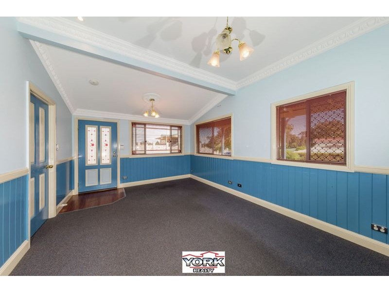 3 Hawthorn Street, East Toowoomba QLD 4350