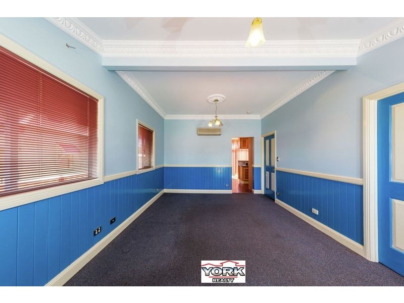 3 Hawthorn Street, East Toowoomba QLD 4350