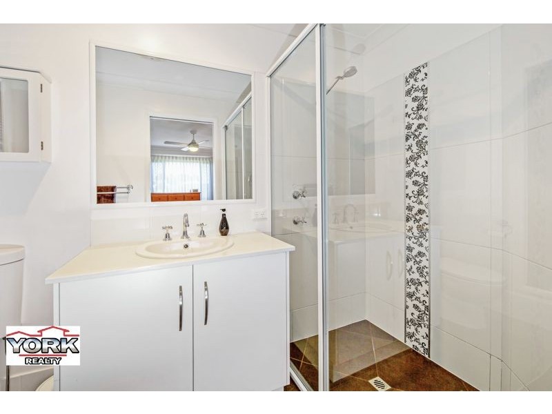 16 Sportsman Drive, Kleinton QLD 4352