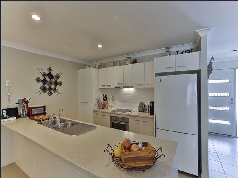 10 Dixon Court, Wilsonton Heights QLD 4350