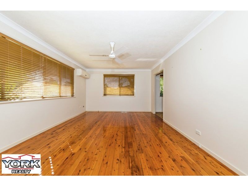 20 Schloss Street, Centenary Heights QLD 4350