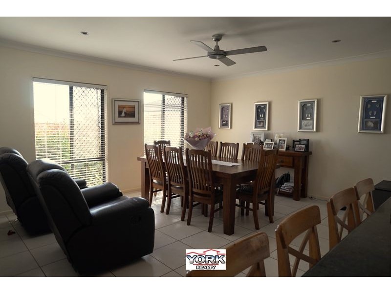 17 Joann Court, Oakey QLD 4401