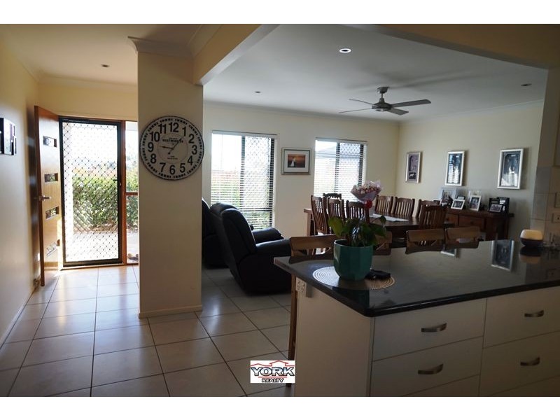 17 Joann Court, Oakey QLD 4401