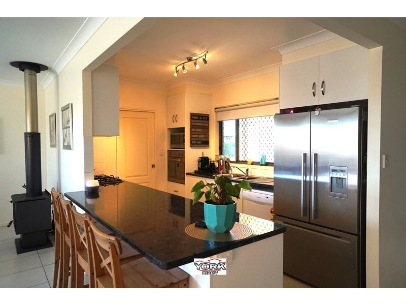 17 Joann Court, Oakey QLD 4401