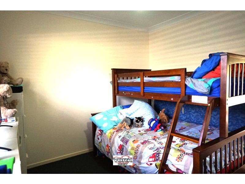 17 Joann Court, Oakey QLD 4401