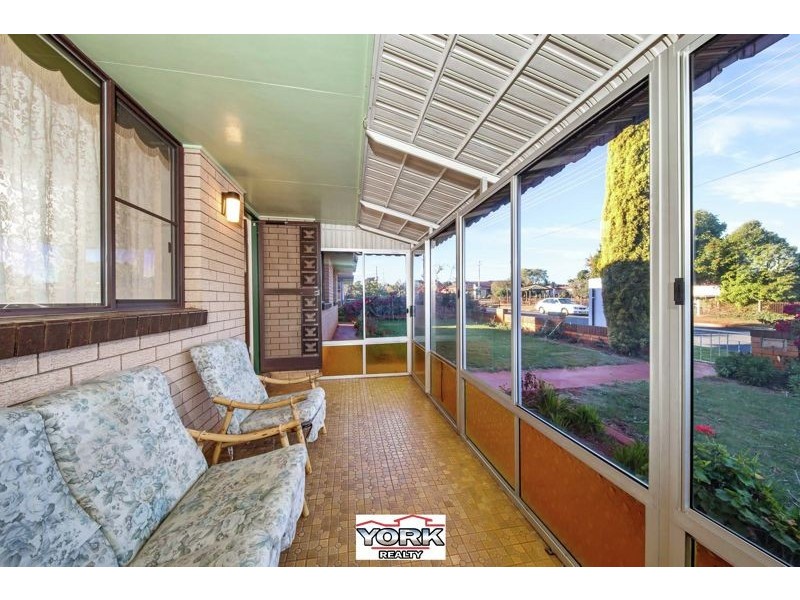 23 Denyer Street, Wilsonton QLD 4350