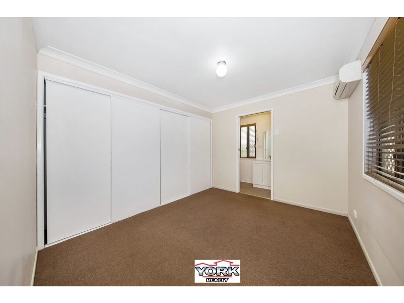 21 Warwick Street, Harristown QLD 4350