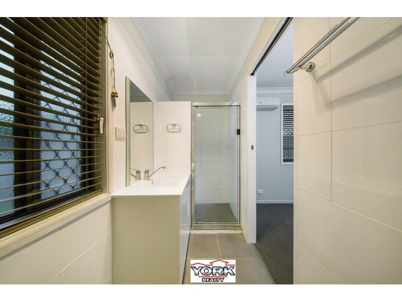 21 Warwick Street, Harristown QLD 4350