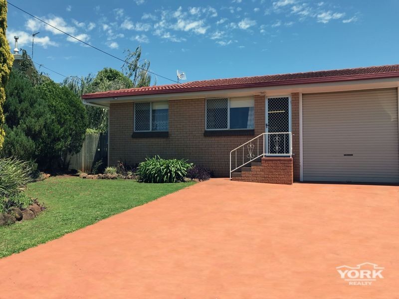 1/9 Lovejoy Court, Kearneys Spring QLD 4350