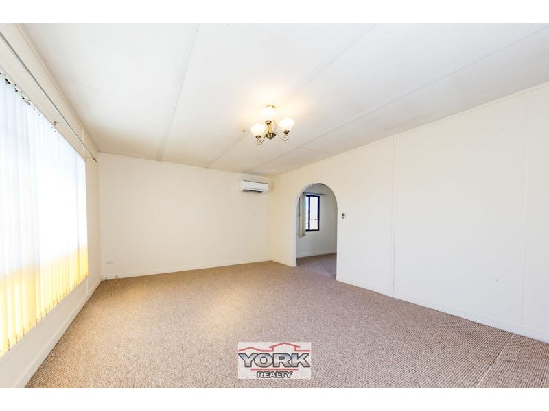 10 Frederick Street, East Toowoomba QLD 4350