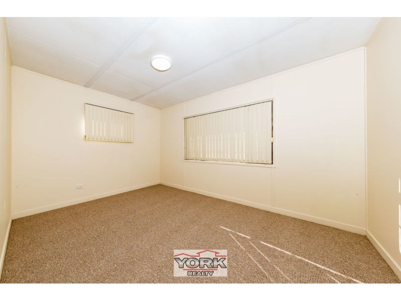 10 Frederick Street, East Toowoomba QLD 4350