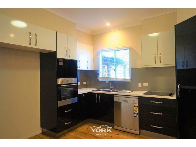 162 Ruthven Street, North Toowoomba QLD 4350