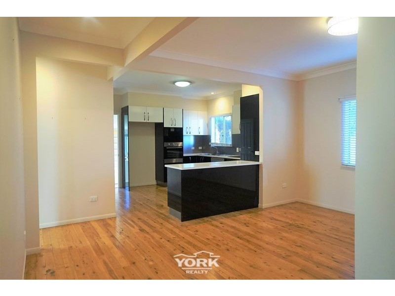 162 Ruthven Street, North Toowoomba QLD 4350