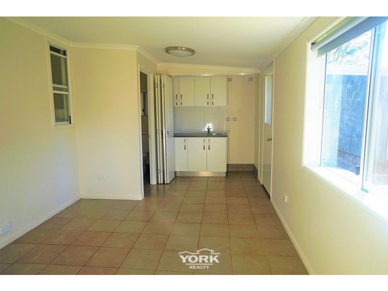 162 Ruthven Street, North Toowoomba QLD 4350