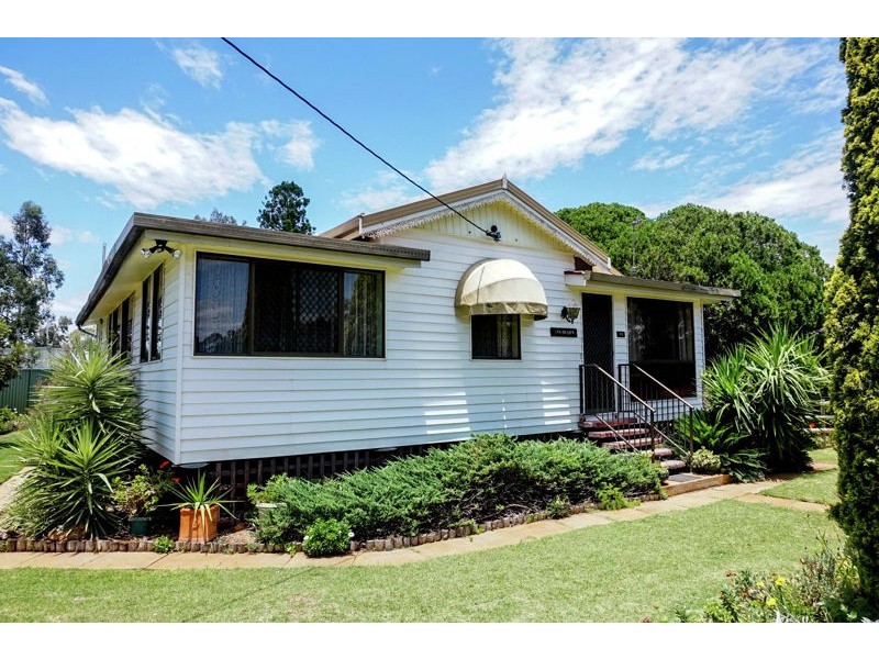 81 Lorrimer Street, Oakey QLD 4401