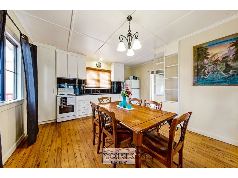 422 Alderley Street, Harristown QLD 4350