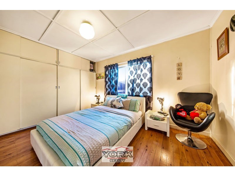 422 Alderley Street, Harristown QLD 4350