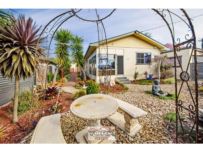 422 Alderley Street, Harristown QLD 4350