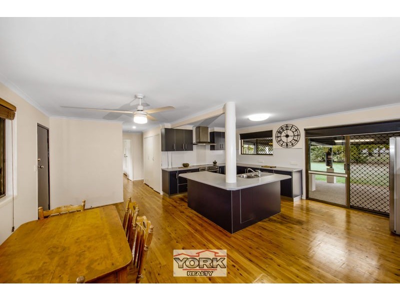 7 Shorelands Drive, Withcott QLD 4352