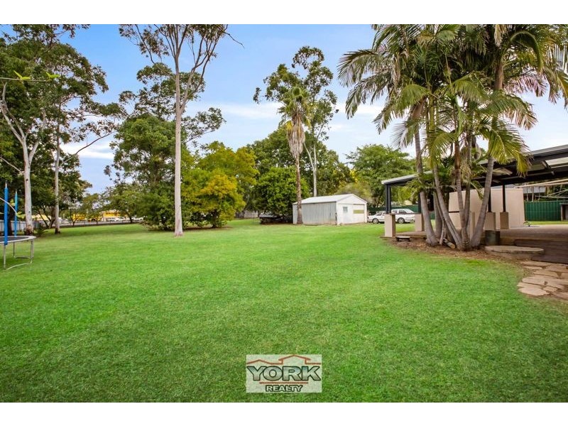 7 Shorelands Drive, Withcott QLD 4352