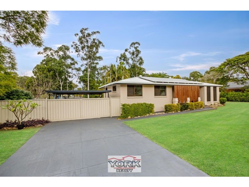 7 Shorelands Drive, Withcott QLD 4352