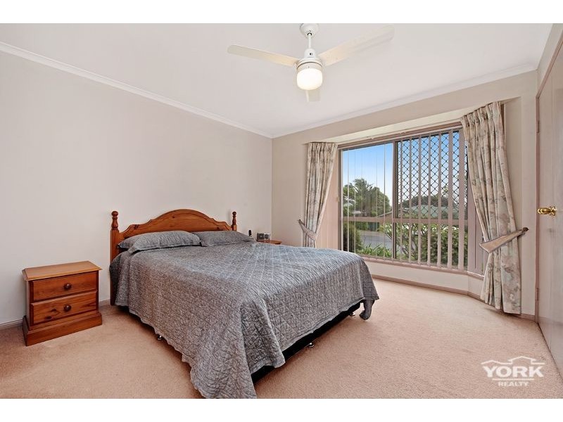 22 Bouganvillea Drive, Middle Ridge QLD 4350
