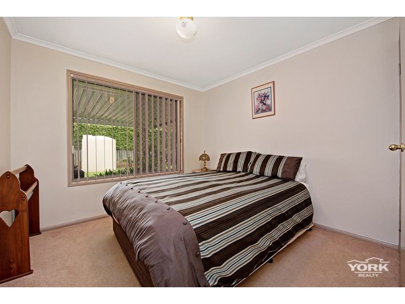 22 Bouganvillea Drive, Middle Ridge QLD 4350