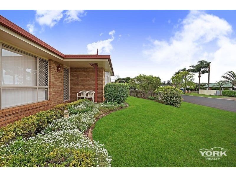 22 Bouganvillea Drive, Middle Ridge QLD 4350