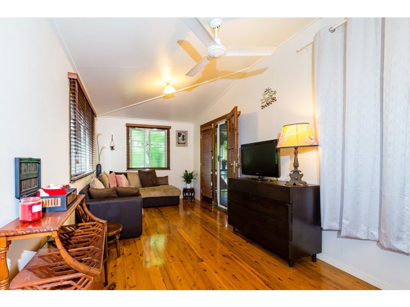 87 Bridge Street, Mount Lofty QLD 4350