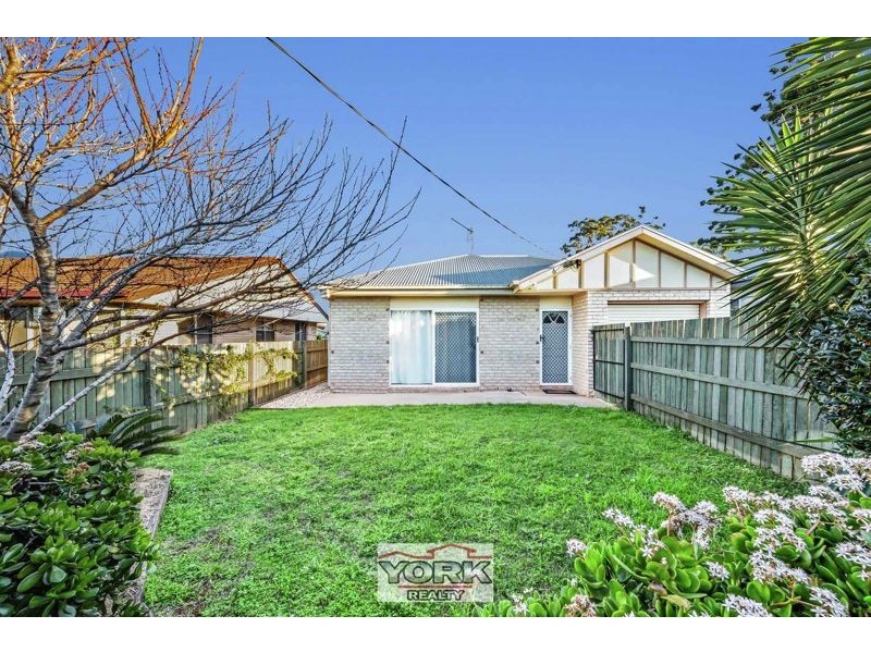 88 Stephen Street, Harristown QLD 4350