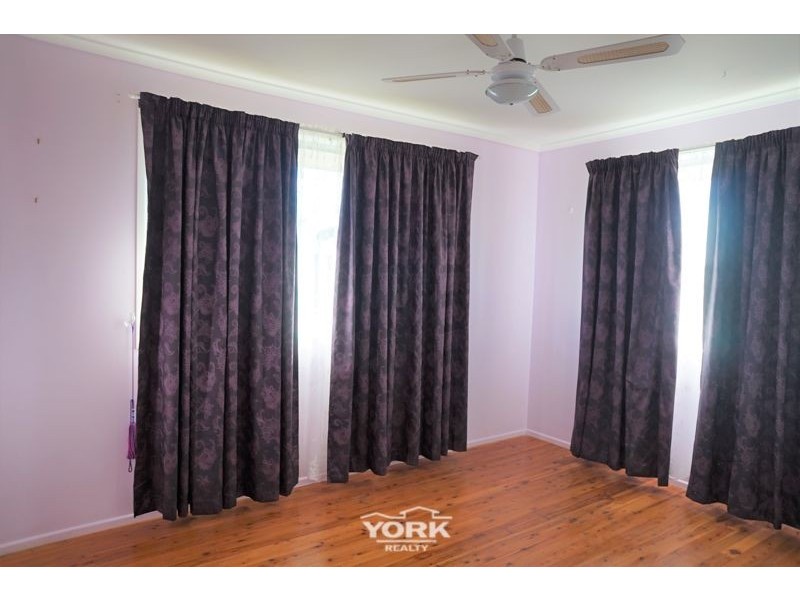 57 Proposch Street, Oakey QLD 4401