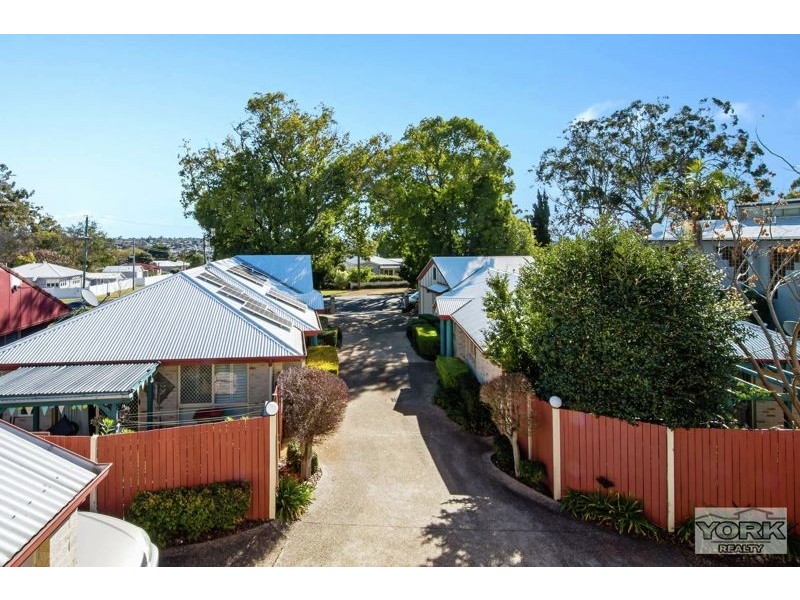 3/330 Hume Street, Centenary Heights QLD 4350