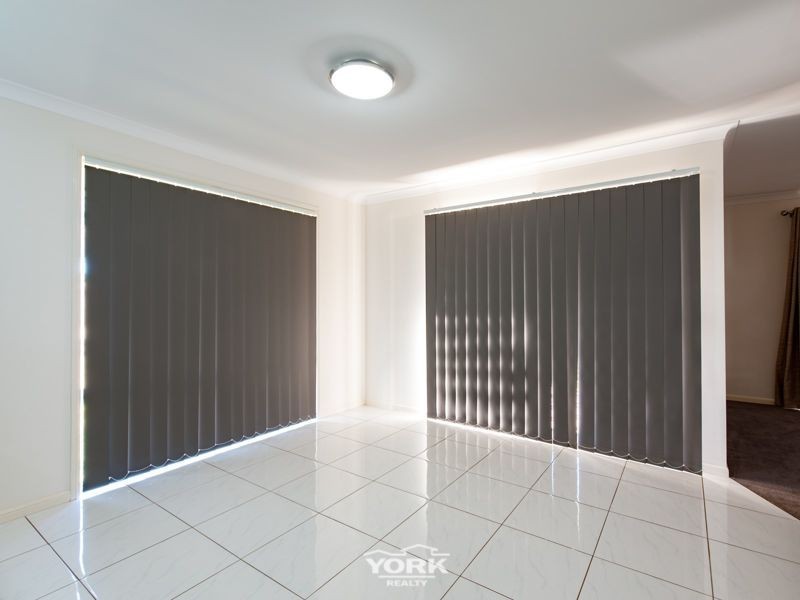 30 Camborne Street, Kleinton QLD 4352