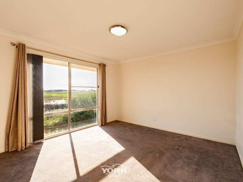 30 Camborne Street, Kleinton QLD 4352