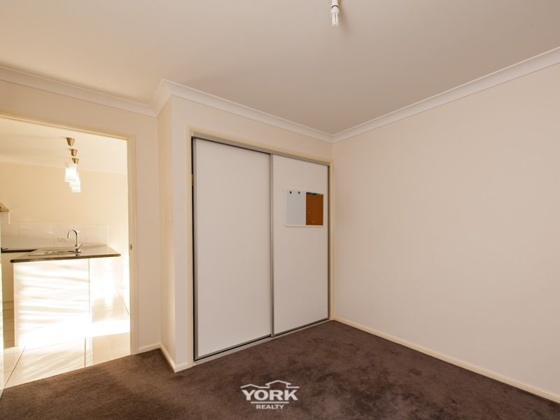 30 Camborne Street, Kleinton QLD 4352