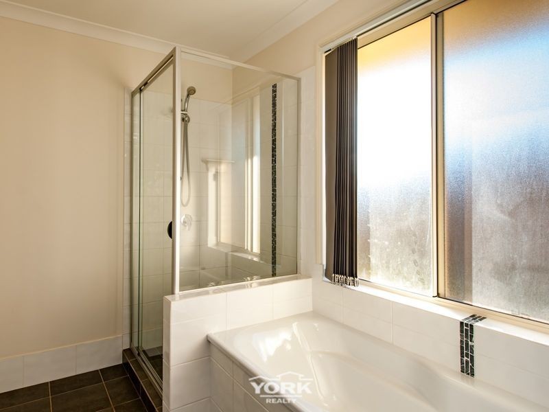 30 Camborne Street, Kleinton QLD 4352