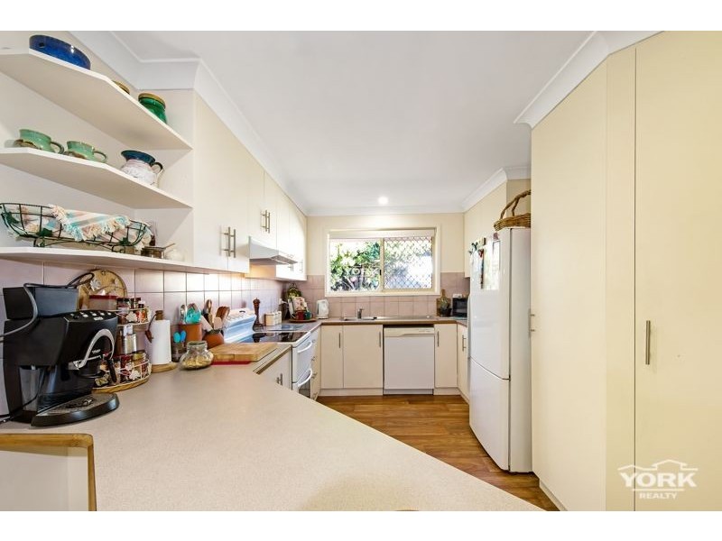 1 Sharon Court, Darling Heights QLD 4350