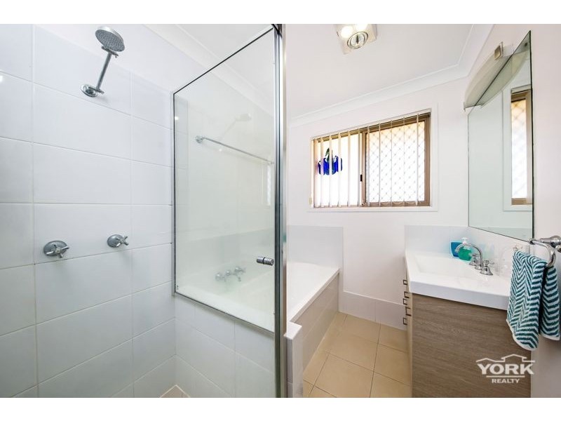 1 Sharon Court, Darling Heights QLD 4350