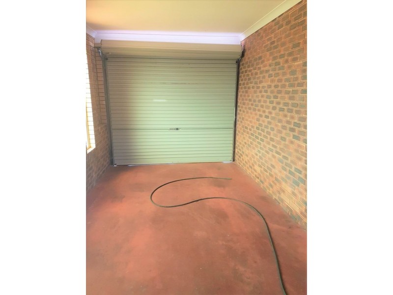 2/3 Erica Court, Wilsonton Heights QLD 4350