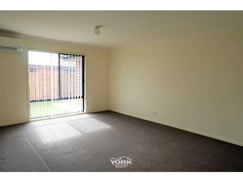 13 Wareena Crescent, Glenvale QLD 4350