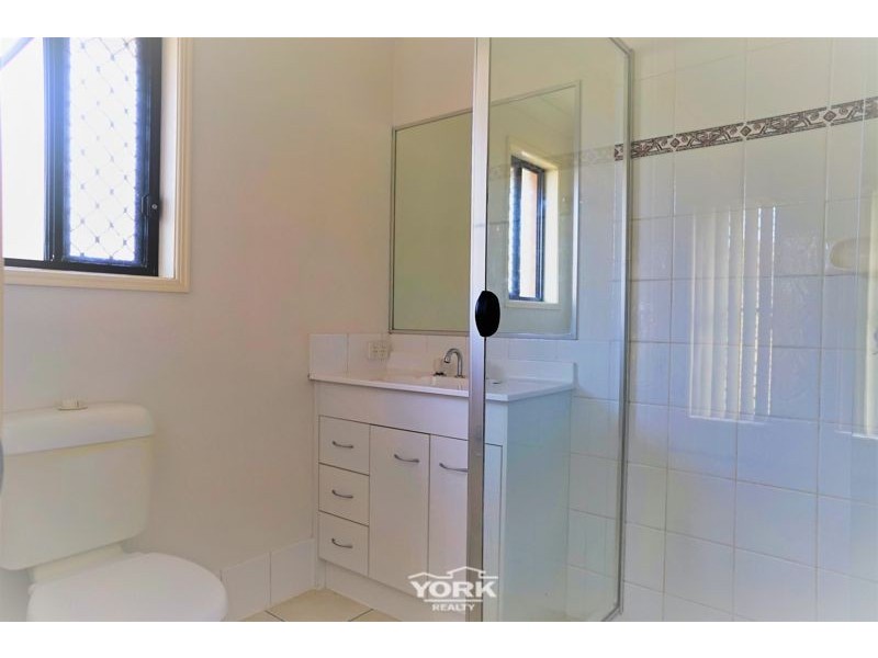 13 Wareena Crescent, Glenvale QLD 4350