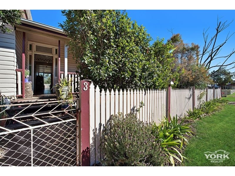 3 Logie Street, Toowoomba City QLD 4350