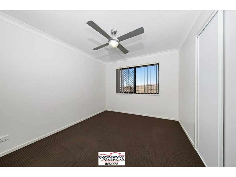 2 McMorrow Street, Kearneys Spring QLD 4350