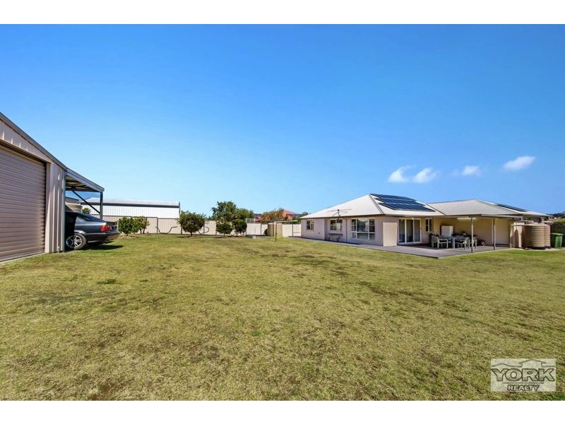 61 Belclaire Drive, Westbrook QLD 4350