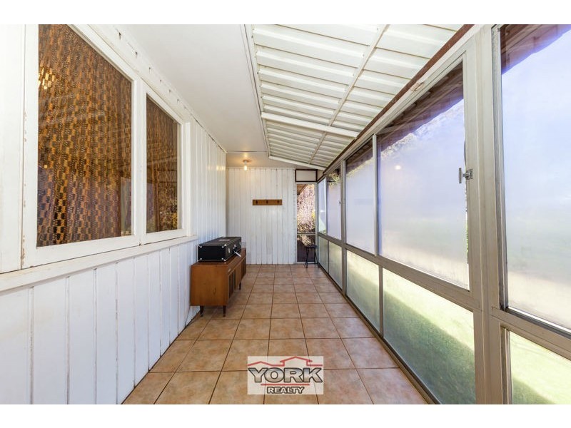 10 Ole Street, Rangeville QLD 4350